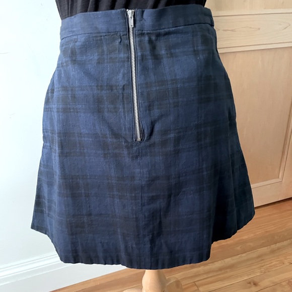 Gap Cotton Plaid Short Skirt, Size L - Picture 2 of 12